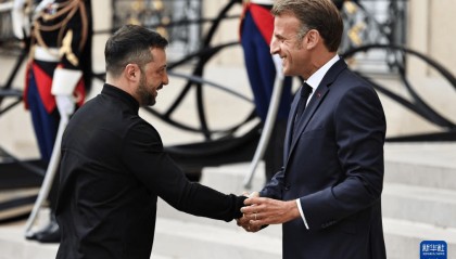 马克龙：法英等26国将向乌克兰部署军队