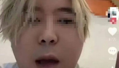 被指“欠款千万未还”、有人拉横幅到赛场示威！乒坛世界冠军朱雨玲发声