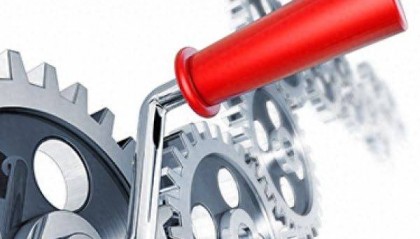 AI推动金融行业岗位变革，新兴职业涌现｜两会声音