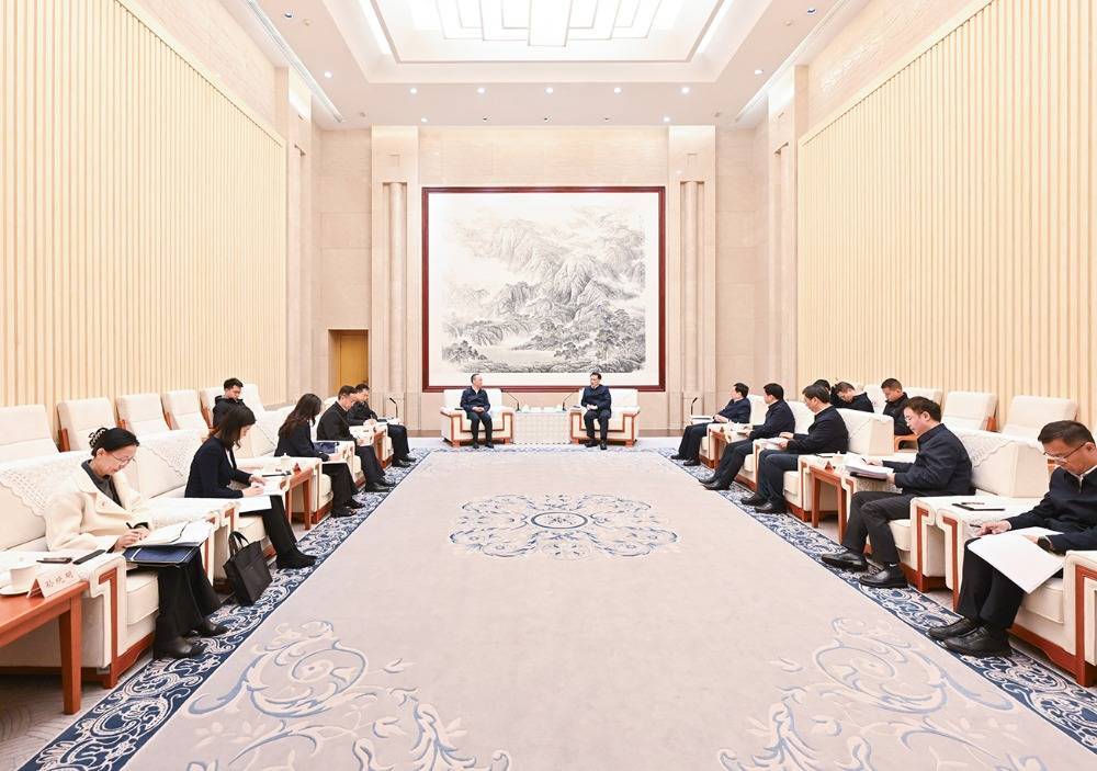 袁家军胡衡华会见国家金融监督管理总局局长李云泽