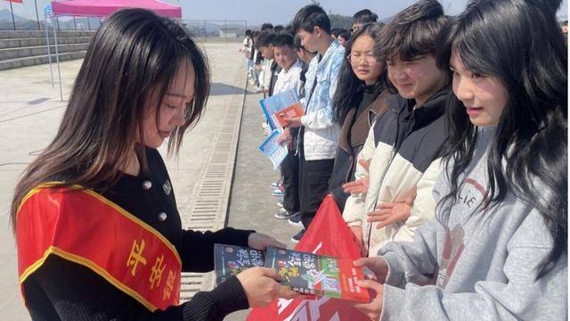 平安银行贵阳分行开展“金融知识进校园”活动 提升学生金融素养