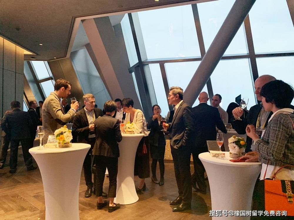 英国留学选专业必看!持续热门且高薪的金融专业分享