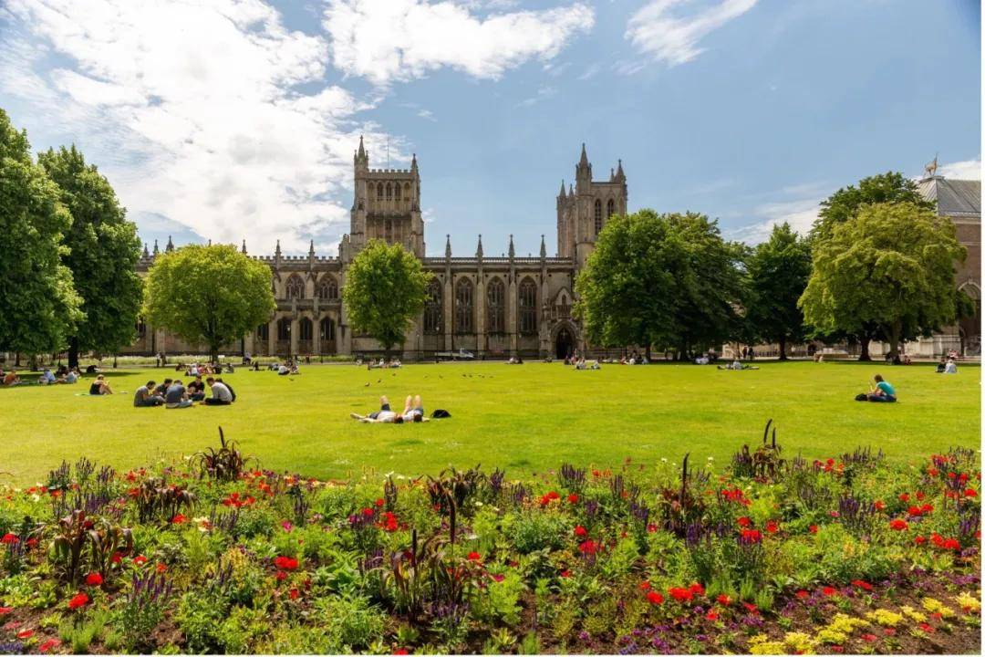 上海金融硕士必看!香港Top3金融专业留学中介深度测评