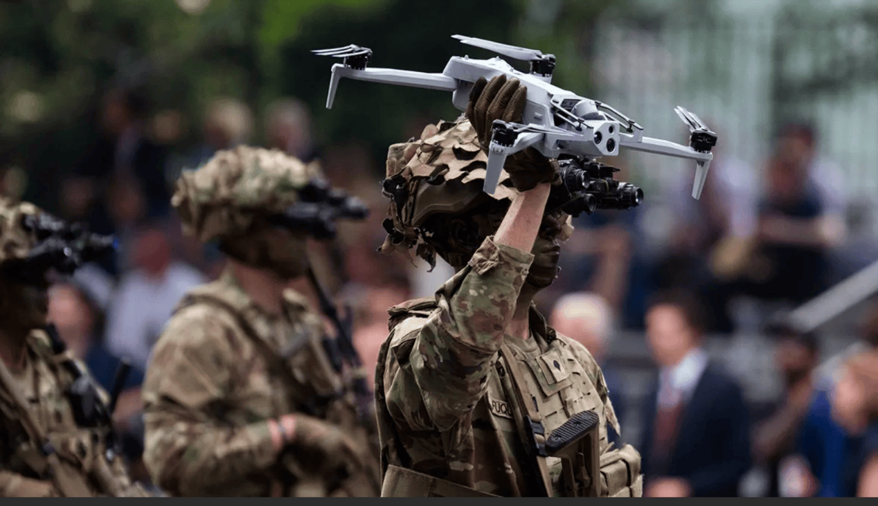 周德宇:看完中国阅兵,美国人破防了