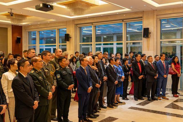 中国驻比利时大使馆举办纪念中国人民抗日战争暨世界反法西斯战争胜利80周年招待会