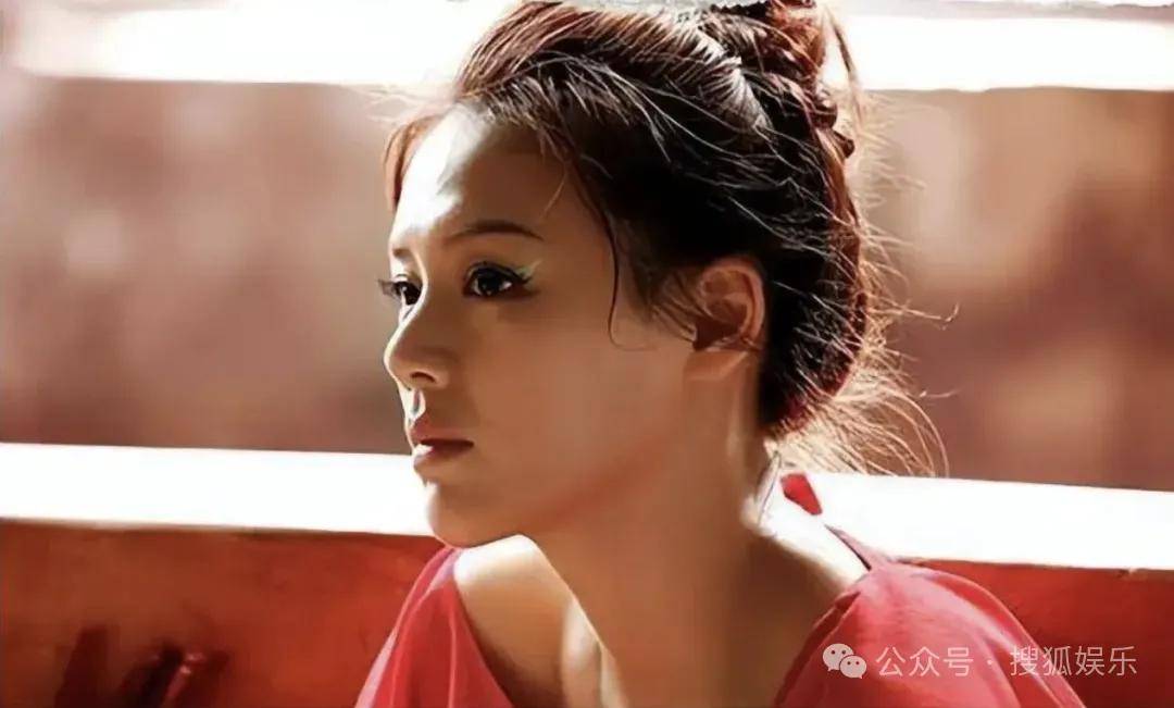 被全网劝分的这对终于分手了?她最近的状态确实肉眼可见的好!